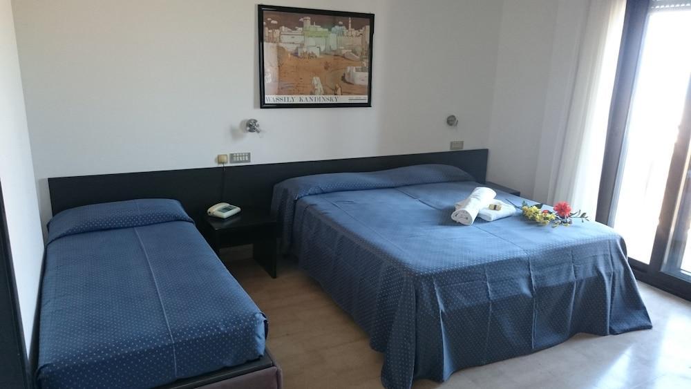 Hotel Grand Meeting Ρίμινι Εξωτερικό φωτογραφία