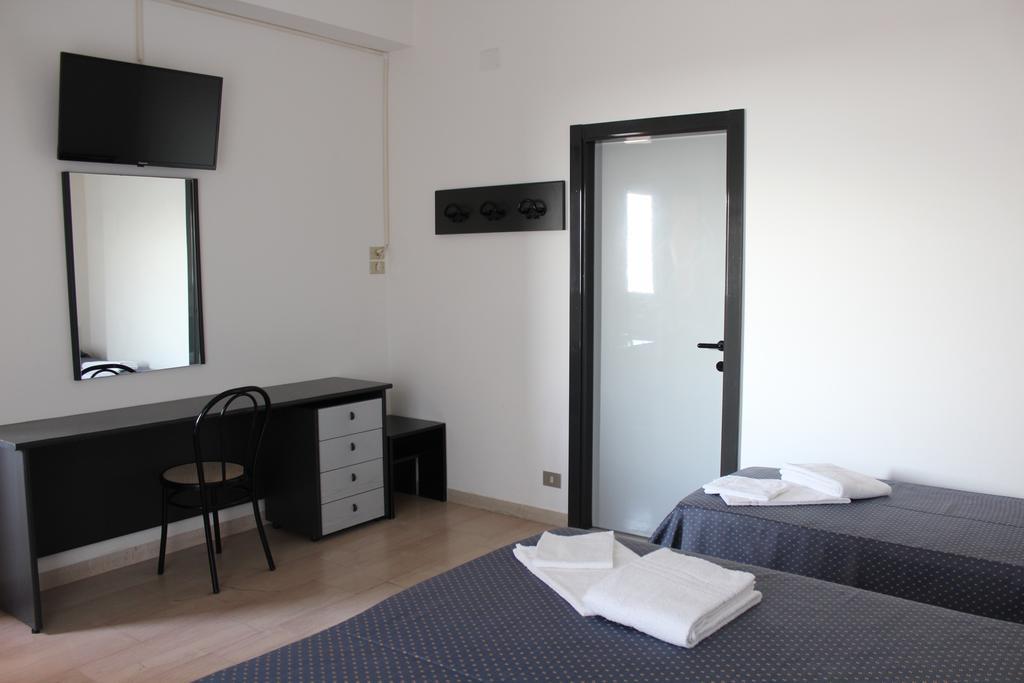 Hotel Grand Meeting Ρίμινι Εξωτερικό φωτογραφία