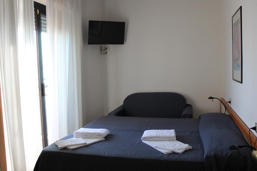 Hotel Grand Meeting Ρίμινι Εξωτερικό φωτογραφία
